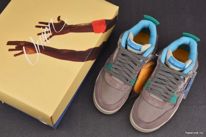 4 DJ5718-242 Anniversary Jordan 30th Air Retro Haze Union SP Taupe 0810